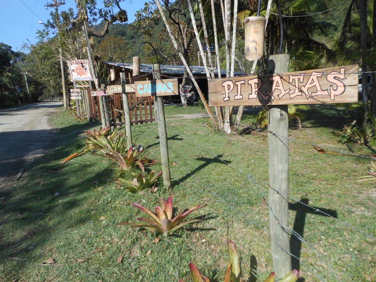 Piratas Cabanas Camping Bar Парати-Мирим Экстерьер фото