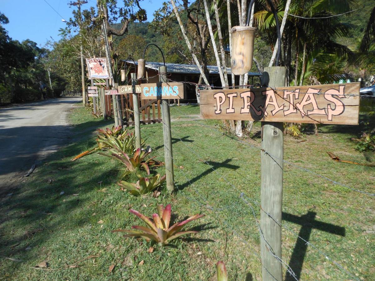 Piratas Cabanas Camping Bar Парати-Мирим Экстерьер фото